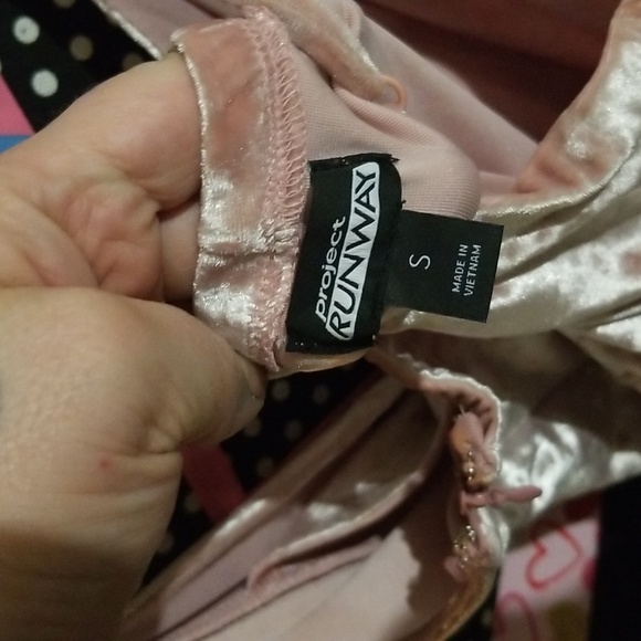 Dress - Picture 3 of 3